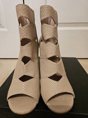 Charles By Charles David Beige Cutout Snake-Texture Open-Toe Heels